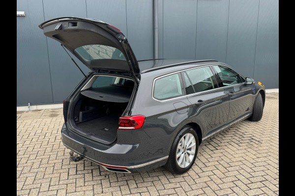 Volkswagen Passat Variant 1.4 TSI PHEV GTE * Trekhaak * Camera * Stoelverwarming * Massagestoel *