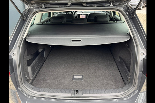 Volkswagen Passat Variant 1.4 TSI PHEV GTE * Trekhaak * Camera * Stoelverwarming * Massagestoel *