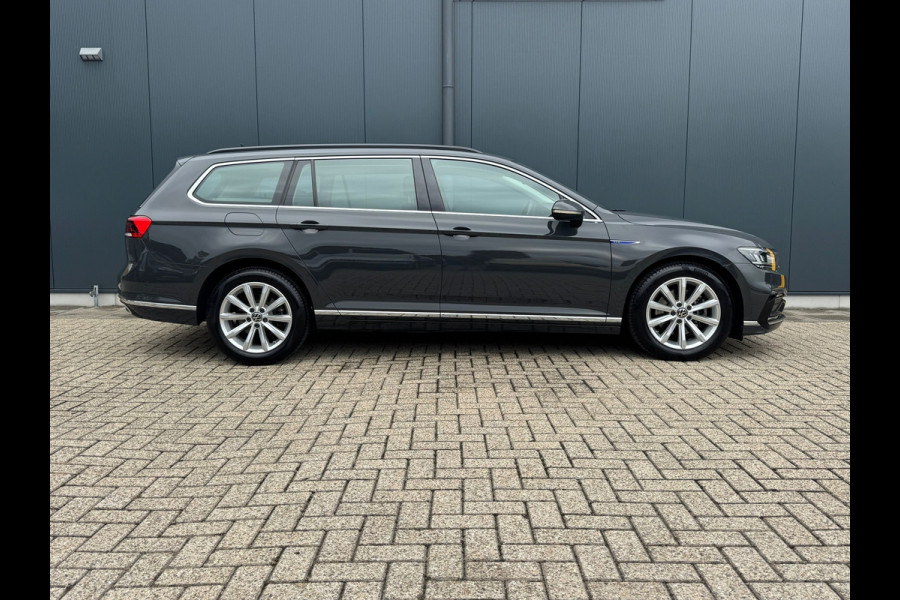 Volkswagen Passat Variant 1.4 TSI PHEV GTE * Trekhaak * Camera * Stoelverwarming * Massagestoel *