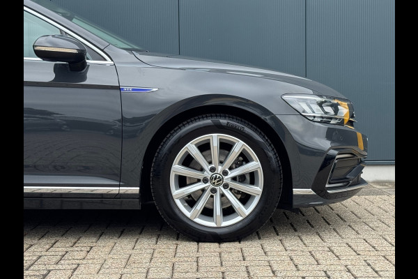 Volkswagen Passat Variant 1.4 TSI PHEV GTE * Trekhaak * Camera * Stoelverwarming * Massagestoel *