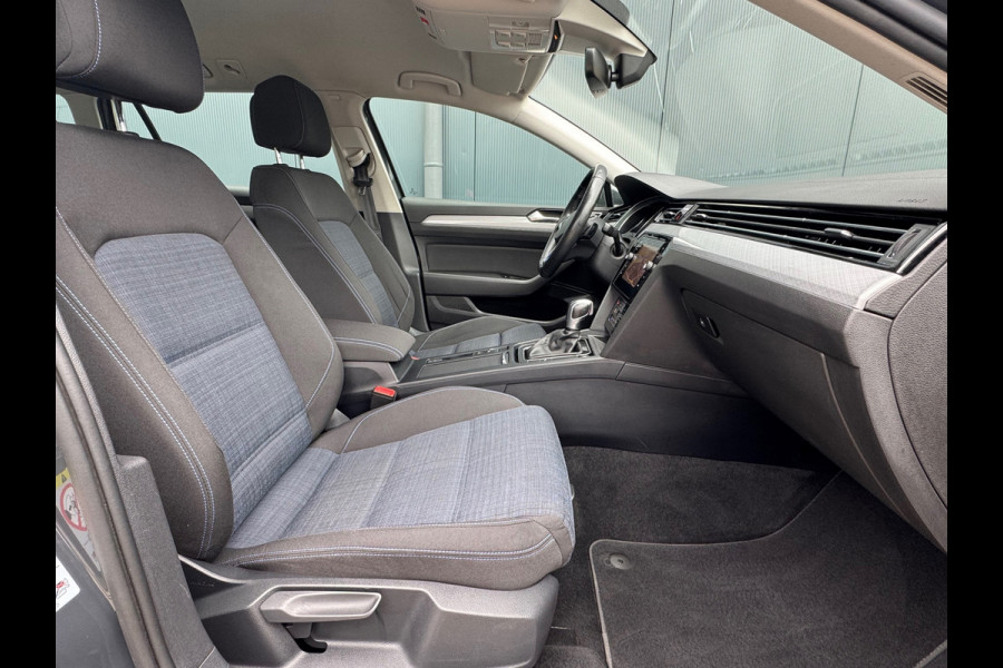 Volkswagen Passat Variant 1.4 TSI PHEV GTE * Trekhaak * Camera * Stoelverwarming * Massagestoel *