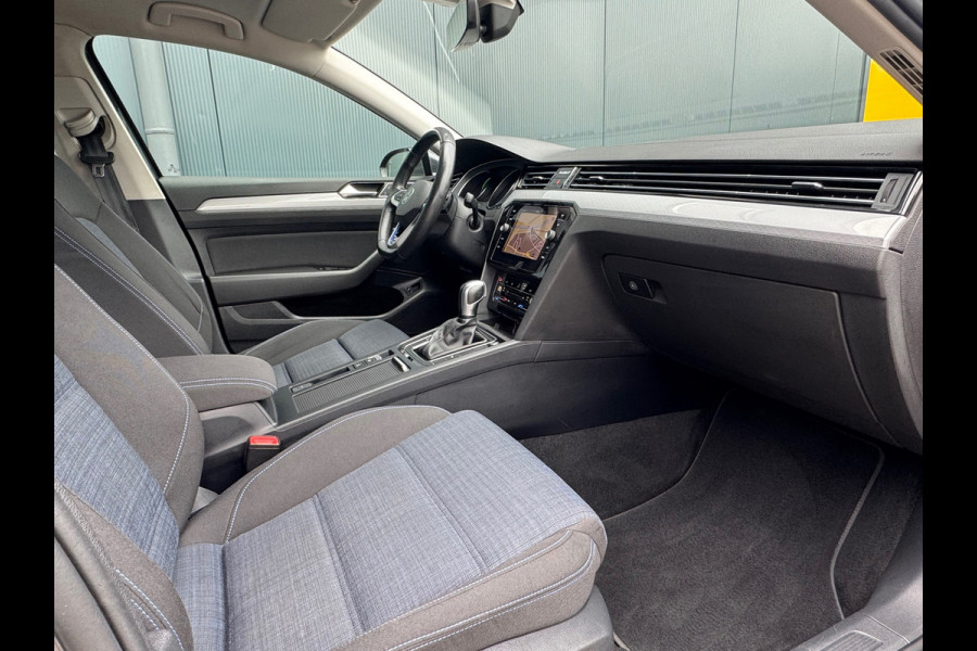 Volkswagen Passat Variant 1.4 TSI PHEV GTE * Trekhaak * Camera * Stoelverwarming * Massagestoel *