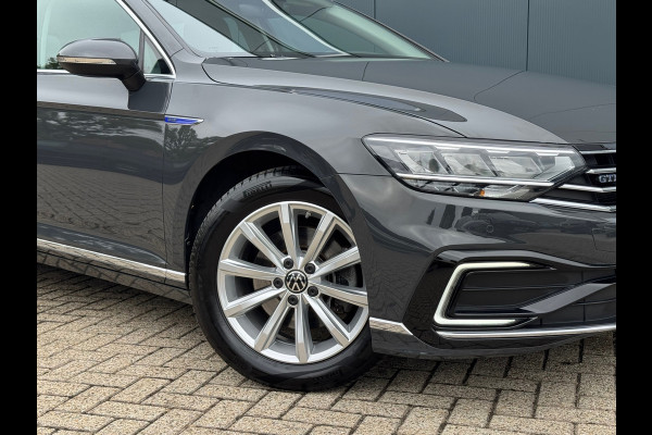 Volkswagen Passat Variant 1.4 TSI PHEV GTE * Trekhaak * Camera * Stoelverwarming * Massagestoel *