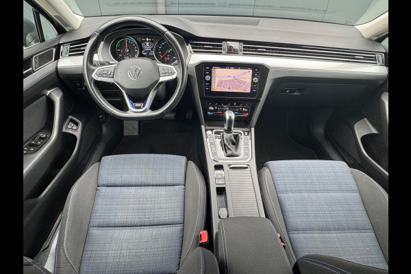 Volkswagen Passat Variant 1.4 TSI PHEV GTE * Trekhaak * Camera * Stoelverwarming * Massagestoel *