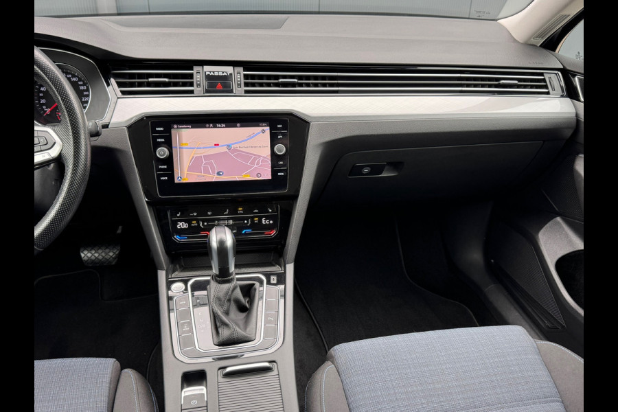 Volkswagen Passat Variant 1.4 TSI PHEV GTE * Trekhaak * Camera * Stoelverwarming * Massagestoel *