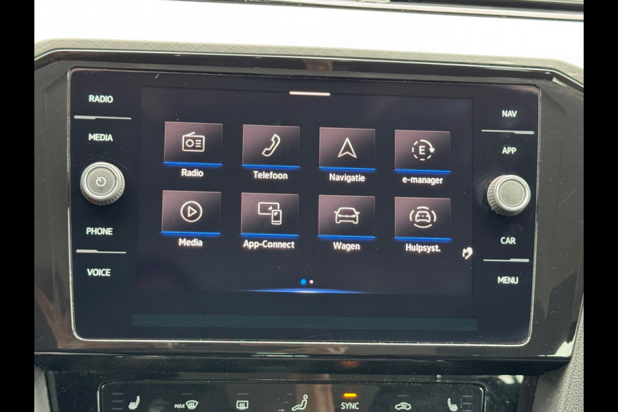 Volkswagen Passat Variant 1.4 TSI PHEV GTE * Trekhaak * Camera * Stoelverwarming * Massagestoel *