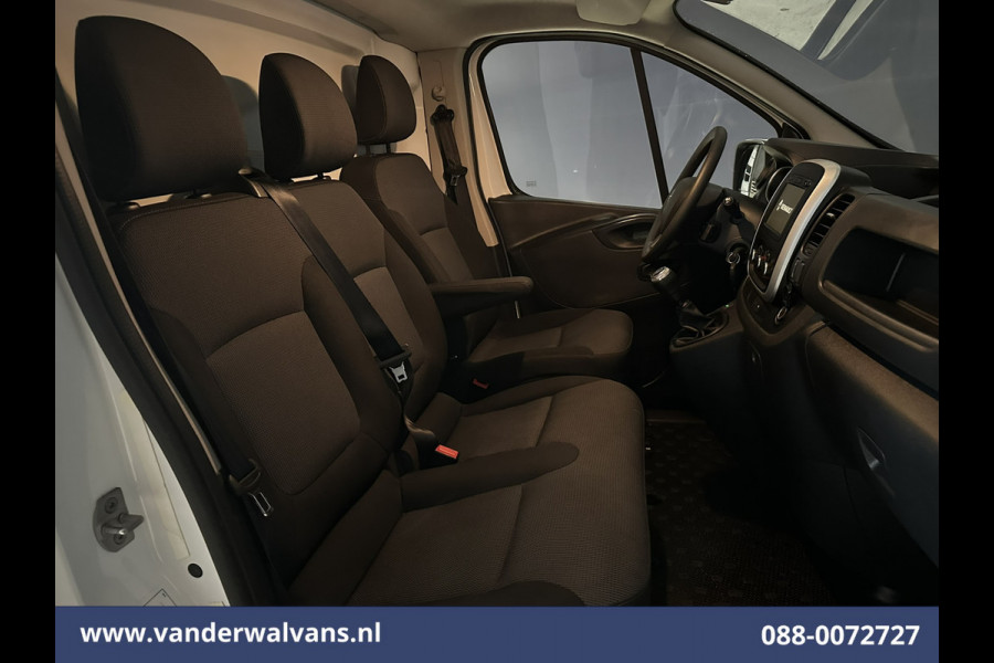 Renault Trafic 2.0 dCi 120pk L2H1 Euro6 Airco | Navigatie | Camera | LED | Cruisecontrol | Trekhaak Parkeersensoren, Sidebars, Bijrijdersbank