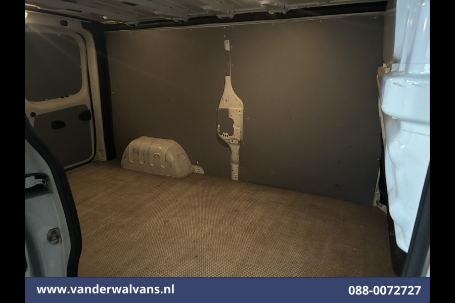 Renault Trafic 2.0 dCi 120pk L2H1 Euro6 Airco | Navigatie | Camera | LED | Cruisecontrol | Trekhaak Parkeersensoren, Sidebars, Bijrijdersbank