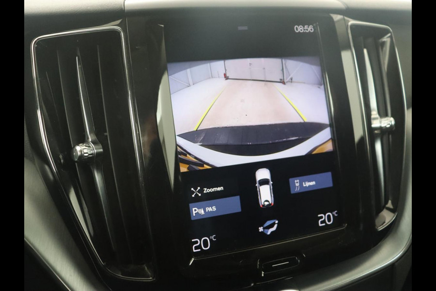 Volvo XC60 2.0 D4 Momentum | Carplay | Camera | Climate control | Navigatie | Cruise control | Full LED | LMV 17 inch | Lane assist