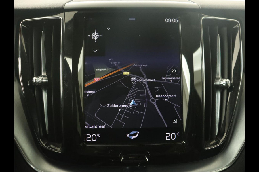 Volvo XC60 2.0 D4 Momentum | Carplay | Camera | Climate control | Navigatie | Cruise control | Full LED | LMV 17 inch | Lane assist