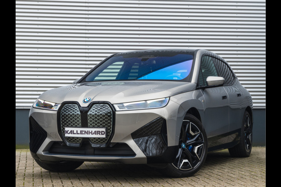 BMW iX M60 High Executive - Pano - Trekhaak - 112kWh