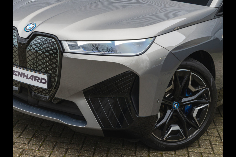 BMW iX M60 High Executive - Pano - Trekhaak - 112kWh