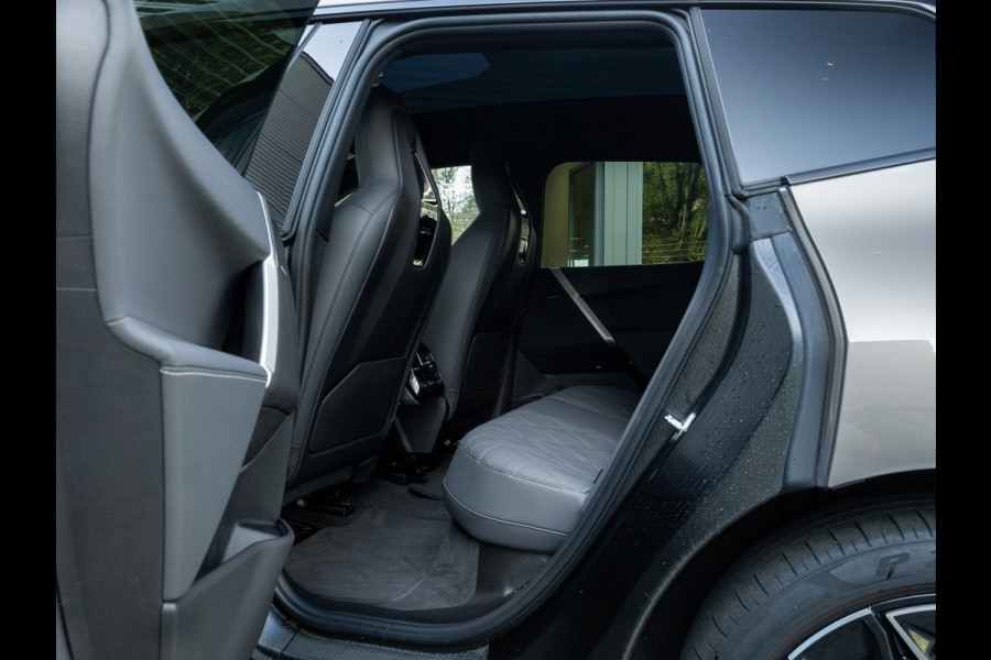BMW iX M60 High Executive - Pano - Trekhaak - 112kWh