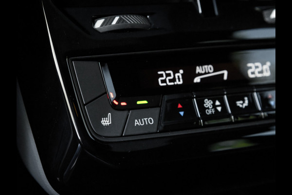 BMW iX M60 High Executive - Pano - Trekhaak - 112kWh