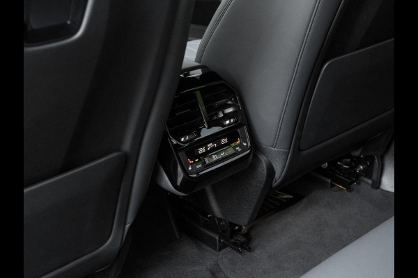 BMW iX M60 High Executive - Pano - Trekhaak - 112kWh