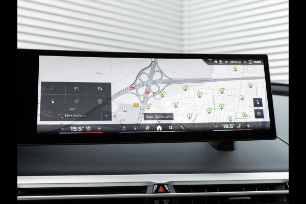 BMW iX M60 High Executive - Pano - Trekhaak - 112kWh