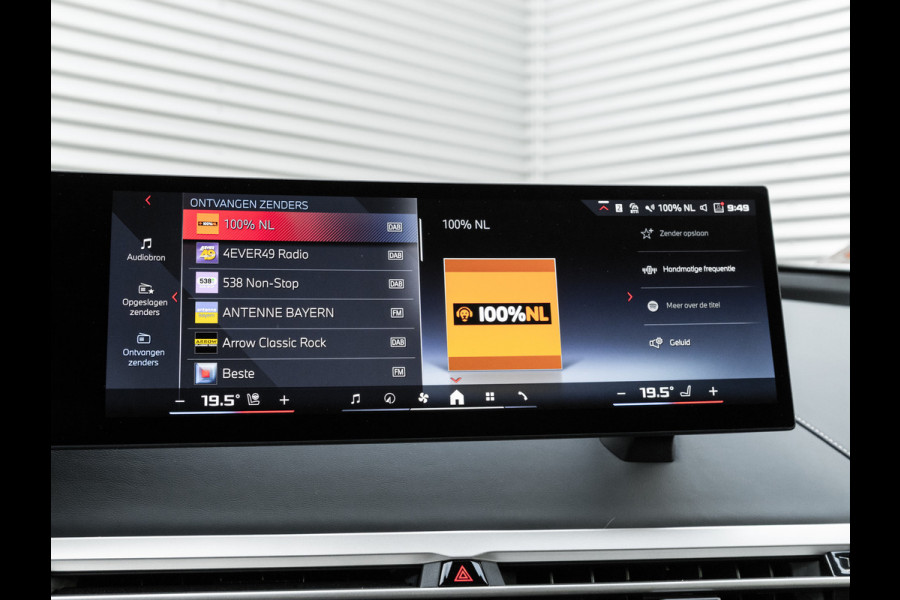 BMW iX M60 High Executive - Pano - Trekhaak - 112kWh