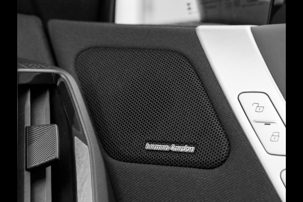 BMW iX M60 High Executive - Pano - Trekhaak - 112kWh