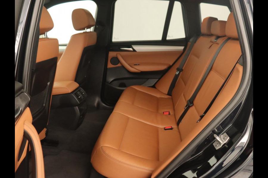 BMW X3 sDrive20i High Executive | M Sport | Panoramadak | Carplay | Trekhaak | Leder | Sportstoelen | Camera | Stoelverwarming | Xenon | Navigatie | 19'' lichtmetalen velgen