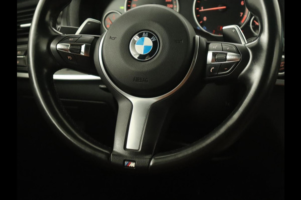 BMW X3 sDrive20i High Executive | M Sport | Panoramadak | Carplay | Trekhaak | Leder | Sportstoelen | Camera | Stoelverwarming | Xenon | Navigatie | 19'' lichtmetalen velgen