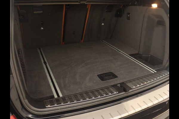 BMW X3 sDrive20i High Executive | M Sport | Panoramadak | Carplay | Trekhaak | Leder | Sportstoelen | Camera | Stoelverwarming | Xenon | Navigatie | 19'' lichtmetalen velgen