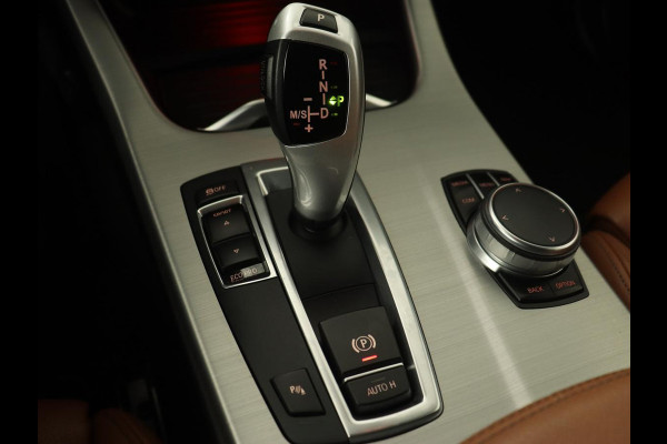 BMW X3 sDrive20i High Executive | M Sport | Panoramadak | Carplay | Trekhaak | Leder | Sportstoelen | Camera | Stoelverwarming | Xenon | Navigatie | 19'' lichtmetalen velgen
