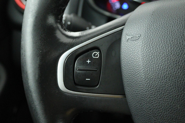 Renault Clio Estate 0.9 TCe Intens Sport (NAVIGATIE, CLIMA, PARKEERSENSOREN, LED, STUURBEDIENING)