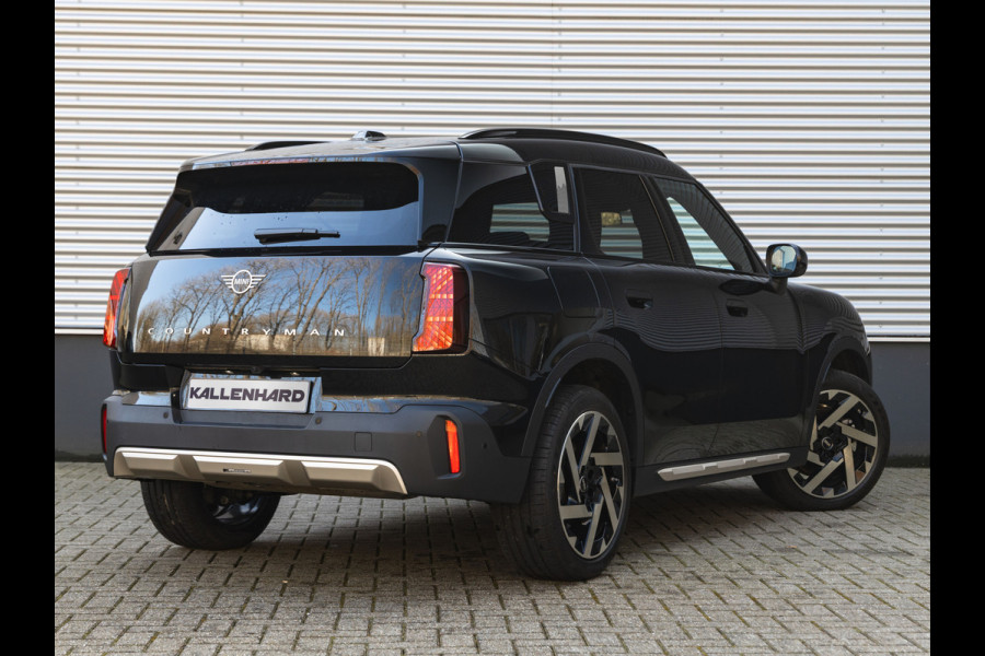 MINI Countryman 1.5 C Favoured - XL Pakket - Pano - Trekhaak - Head-Up