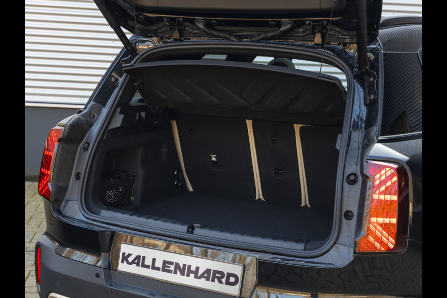 MINI Countryman 1.5 C Favoured - XL Pakket - Pano - Trekhaak - Head-Up