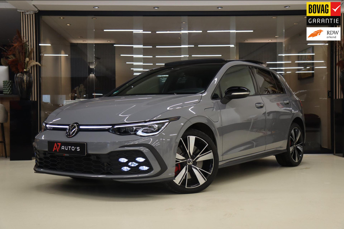 Volkswagen Golf 1.4 eHybrid GTE / HEADUP/PANO/IQLIGHT/CAM/CARPLAY/VOL