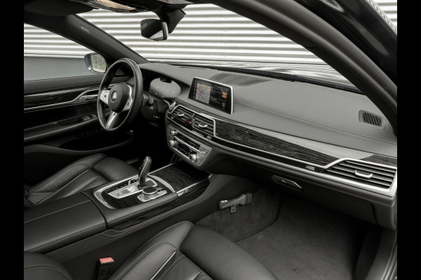 BMW 7 Serie 740d xDrive M-Sport - Dak - Active Steering - Standkachel - Massagezetels