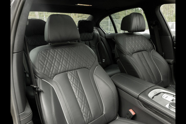 BMW 7 Serie 740d xDrive M-Sport - Dak - Active Steering - Standkachel - Massagezetels