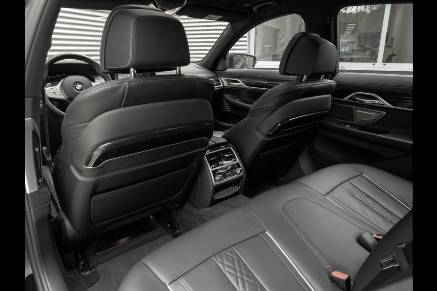 BMW 7 Serie 740d xDrive M-Sport - Dak - Active Steering - Standkachel - Massagezetels