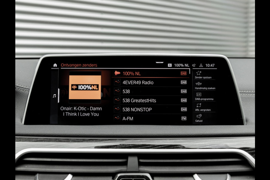 BMW 7 Serie 740d xDrive M-Sport - Dak - Active Steering - Standkachel - Massagezetels