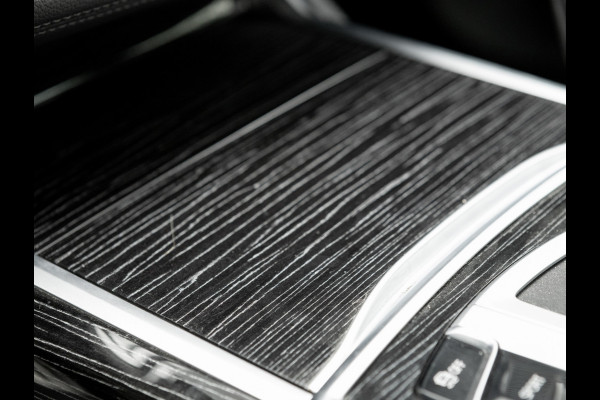 BMW 7 Serie 740d xDrive M-Sport - Dak - Active Steering - Standkachel - Massagezetels