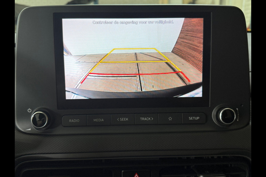 Hyundai Kona 1.0 T-GDI Comfort Smart | Carplay | Camera | Stoelverwarming | LED Hyundai Kona 1.0 T-GDI Comfort Smart | Carplay | Camera | Stoelverwarming | LED