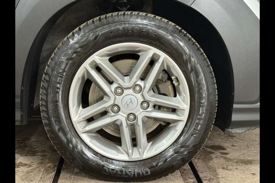 Hyundai Kona 1.0 T-GDI Comfort Smart | Carplay | Camera | Stoelverwarming | LED Hyundai Kona 1.0 T-GDI Comfort Smart | Carplay | Camera | Stoelverwarming | LED