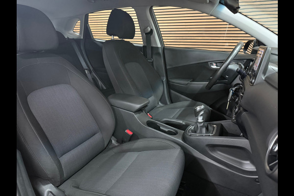 Hyundai Kona 1.0 T-GDI Comfort Smart | Carplay | Camera | Stoelverwarming | LED Hyundai Kona 1.0 T-GDI Comfort Smart | Carplay | Camera | Stoelverwarming | LED