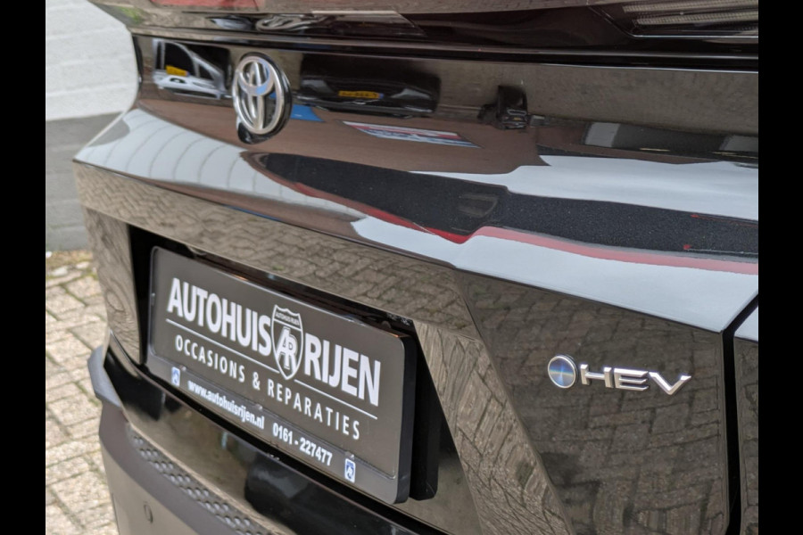Toyota C-HR 1.8 Hybrid 140 First Edition|Groot-Navi|Stoel/Stuurverwarming|Blindspot|Keyless-Entry|Elektr.Achterklep|Adapt.Cruise
