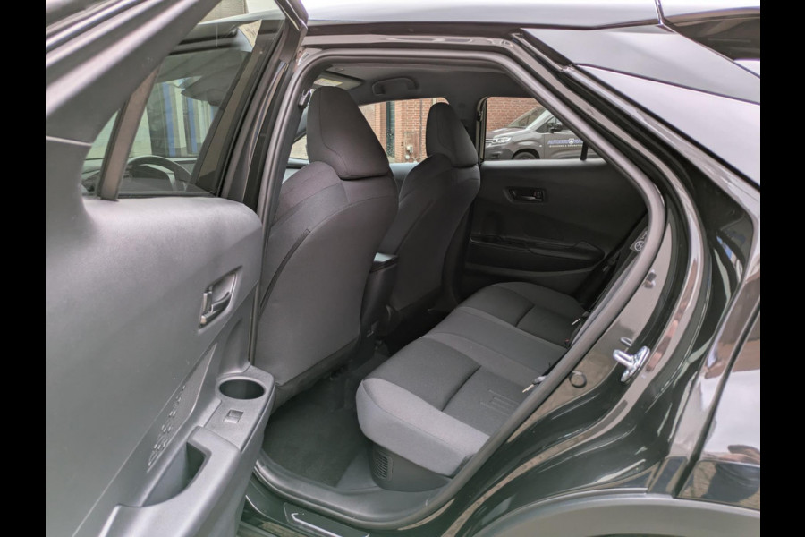 Toyota C-HR 1.8 Hybrid 140 First Edition|Groot-Navi|Stoel/Stuurverwarming|Blindspot|Keyless-Entry|Elektr.Achterklep|Adapt.Cruise