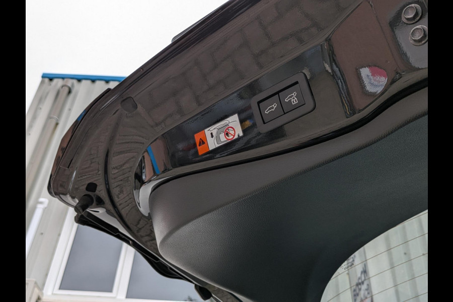 Toyota C-HR 1.8 Hybrid 140 First Edition|Groot-Navi|Stoel/Stuurverwarming|Blindspot|Keyless-Entry|Elektr.Achterklep|Adapt.Cruise