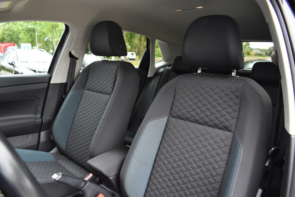 Volkswagen Polo 1.0 TSI Highline Business R / Parkassist / Adap. Cruise / Navigatie /