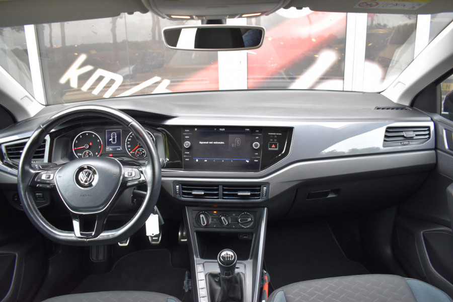 Volkswagen Polo 1.0 TSI Highline Business R / Parkassist / Adap. Cruise / Navigatie /