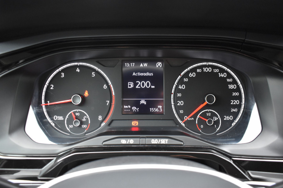 Volkswagen Polo 1.0 TSI Highline Business R / Parkassist / Adap. Cruise / Navigatie /
