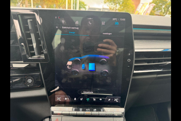 Renault Austral 1.2 E-Tech full hybrid 200 iconic Pano / Harman/Kardon Sound / 360 camera / Massage / Elektr verst. voorstoel