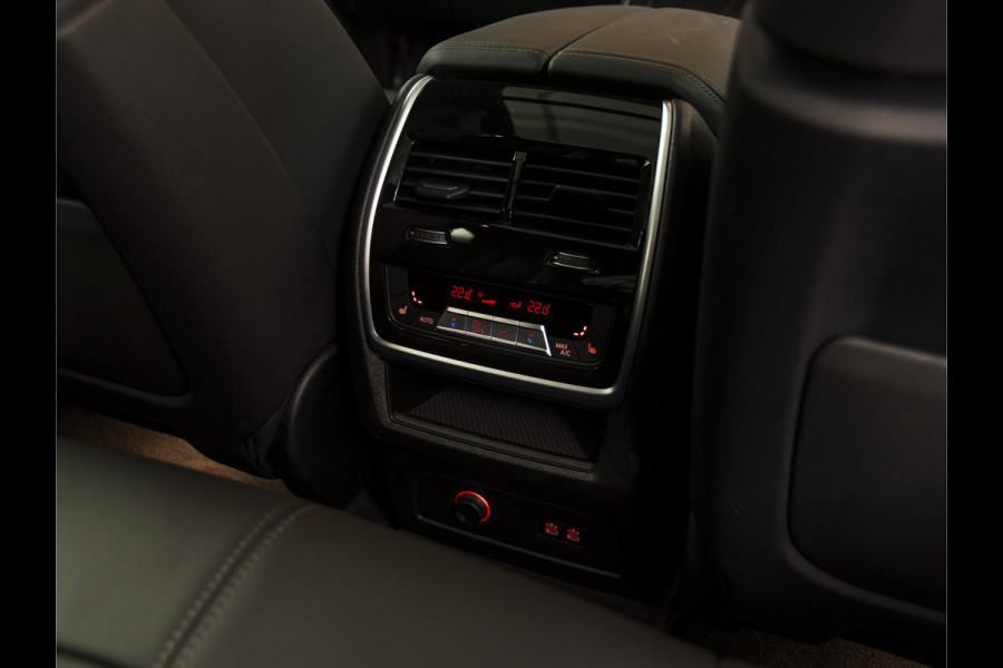 BMW X5 xDrive50e M-SPORT PRO I MASSAGE I TOWB I 22" I CARBON I PANO
