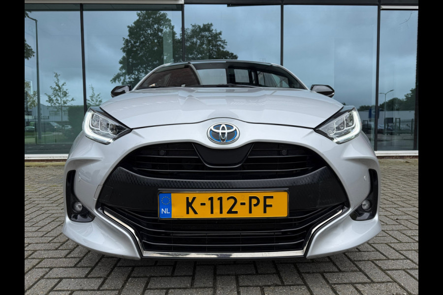 Toyota Yaris 1.5 Hybrid Executive - Automaat - Panoramadak- Navi - Trekhaak - Org.NL