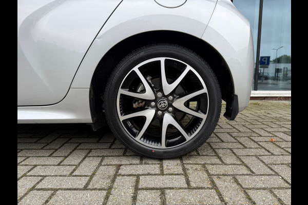 Toyota Yaris 1.5 Hybrid Executive - Automaat - Panoramadak- Navi - Trekhaak - Org.NL