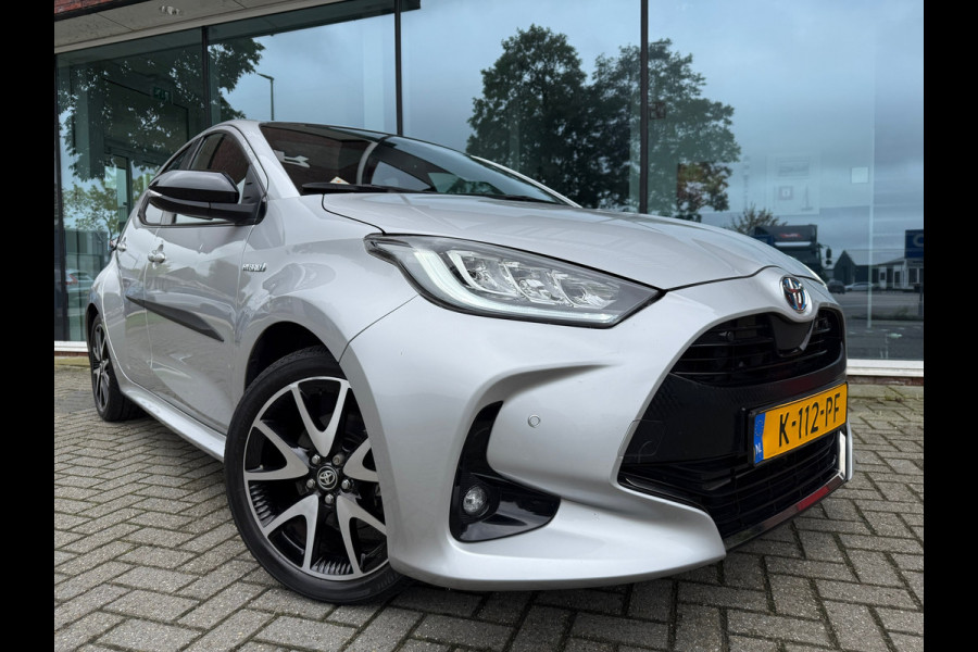 Toyota Yaris 1.5 Hybrid Executive - Automaat - Panoramadak- Navi - Trekhaak - Org.NL