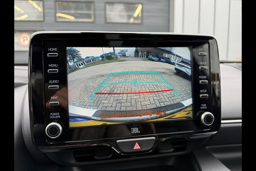 Toyota Yaris 1.5 Hybrid Executive - Automaat - Panoramadak- Navi - Trekhaak - Org.NL